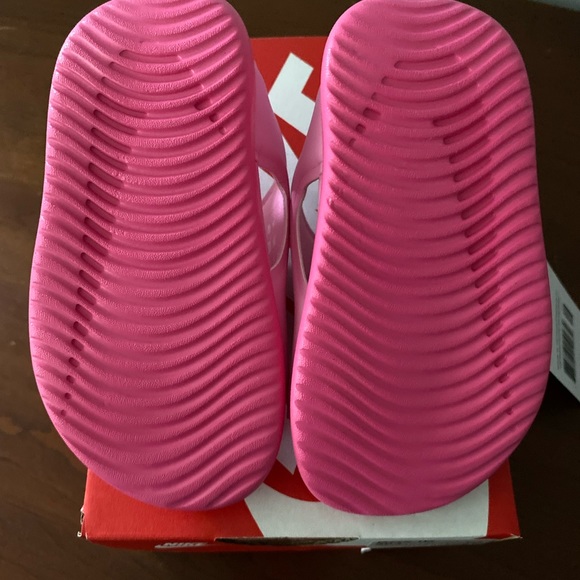 Nike Sunray Adjust 5 Sandals - Picture 4 of 4